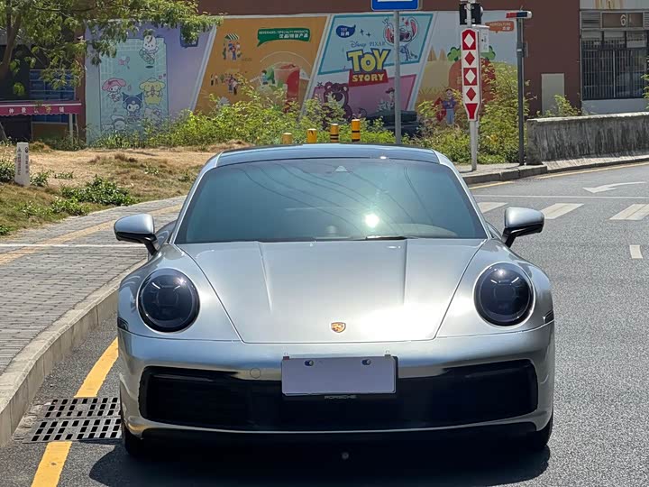 Фото 2 - Porsche 911