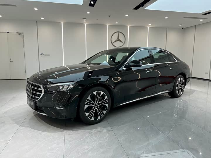 Photo 1 - Mercedes-Benz E-Class Hybrid