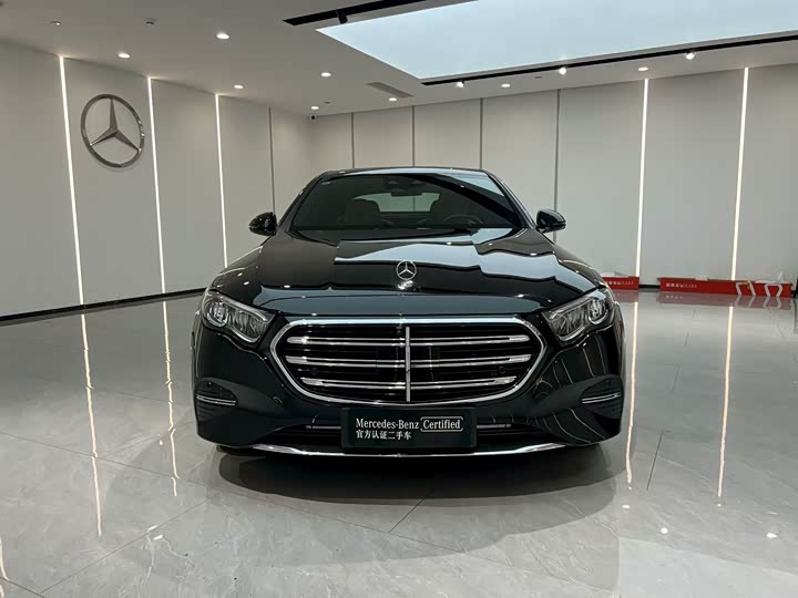 Photo 2 - Mercedes-Benz E-Class Hybrid