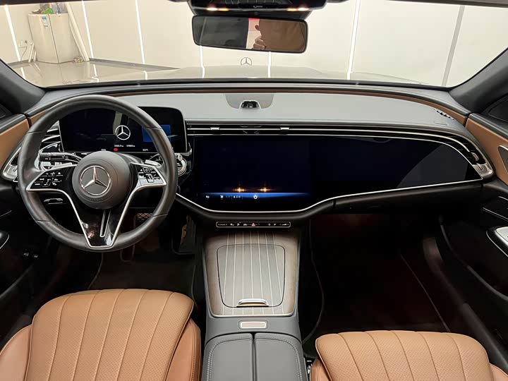 Photo 6 - Mercedes-Benz E-Class Hybrid