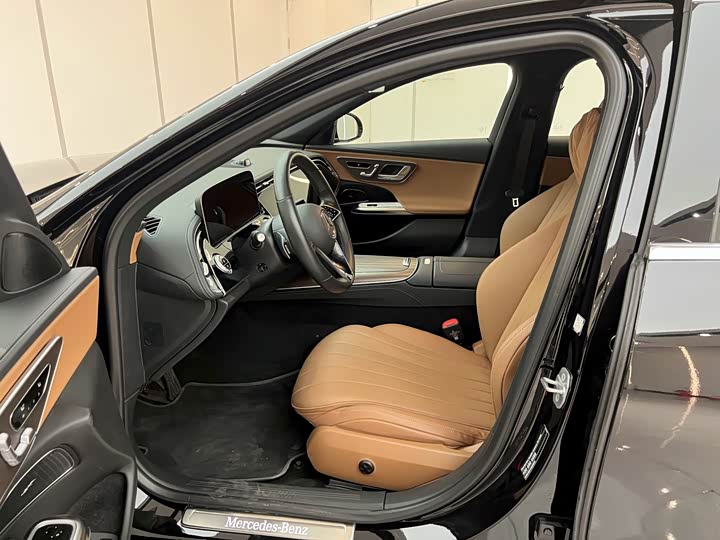 Photo 7 - Mercedes-Benz E-Class Hybrid