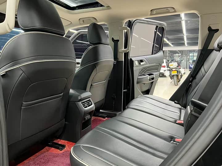 Фото 7 - Tank 300