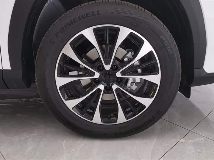 Фото 6 - Geely Atlas