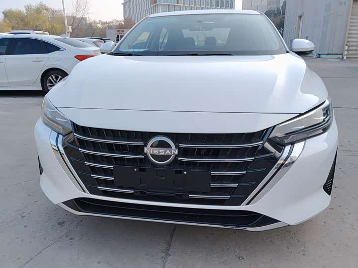 Фото 2 - Nissan Sylphy