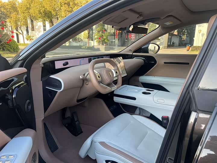 Фото 9 - Avatr 07