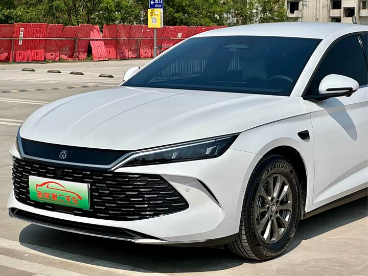 Фото 8 - BYD Qin L