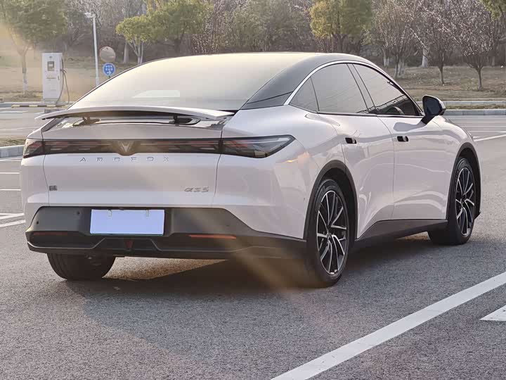 Photo 9 - BAIC Arcfox Alpha S5