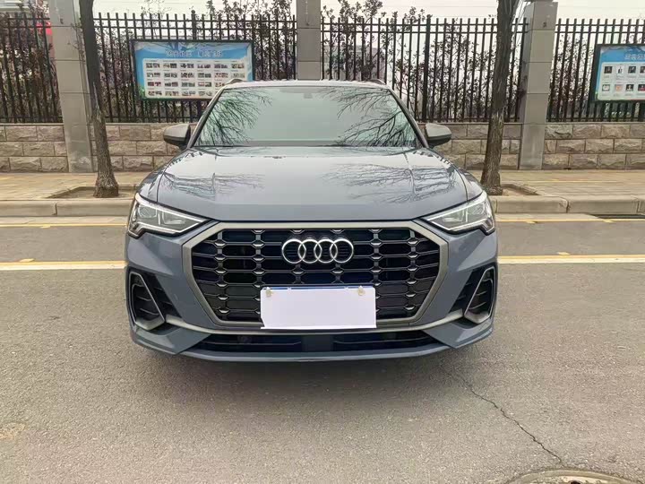 Фото 2 - Audi Q3