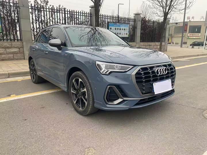 Фото 3 - Audi Q3