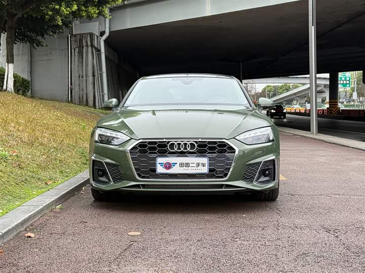 Фото 2 - Audi A5