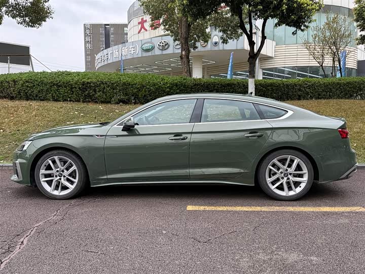 Фото 3 - Audi A5