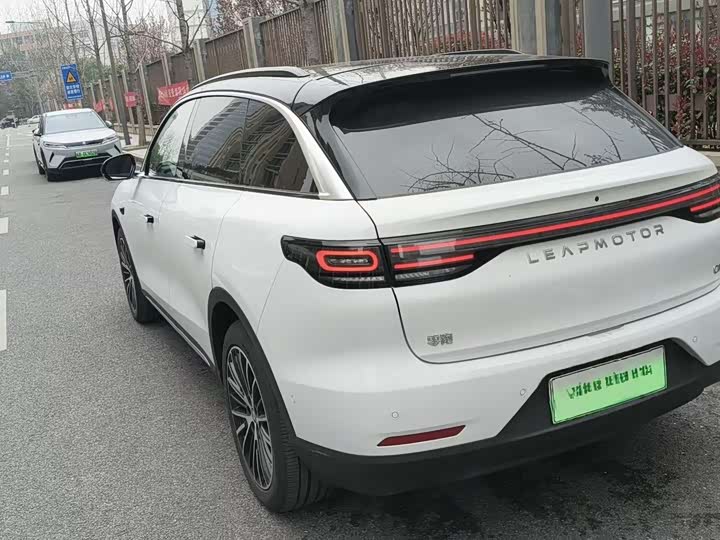 Фото 8 - Leapmotor C11