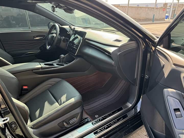 Фото 7 - Toyota Avalon