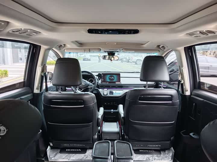 Фото 6 - Honda Elysion