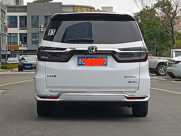 Фото 8 - Honda Elysion