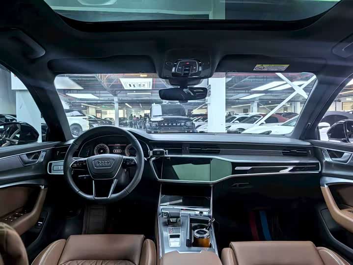 Фото 9 - Audi A6L