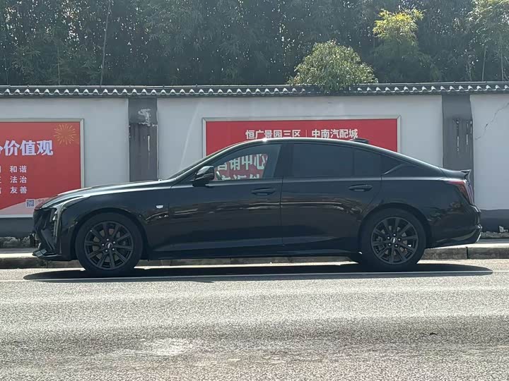 Фото 3 - Cadillac CT5