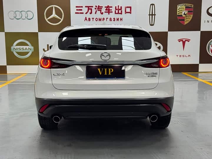 Фото 5 - Mazda CX-4