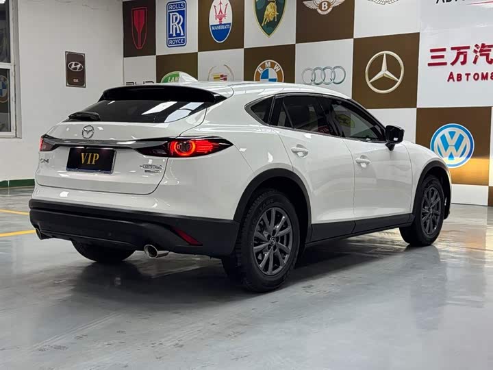 Фото 6 - Mazda CX-4