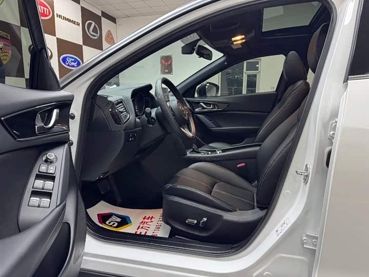 Фото 7 - Mazda CX-4