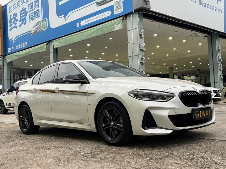 Фото 3 - BMW 1 Series