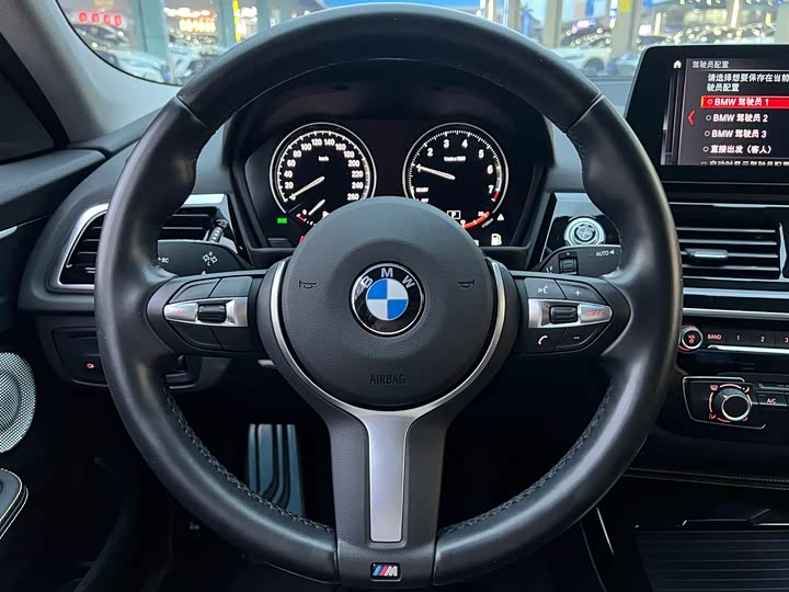 Фото 4 - BMW 1 Series