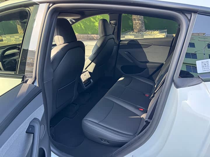 Фото 9 - Tesla Model Y