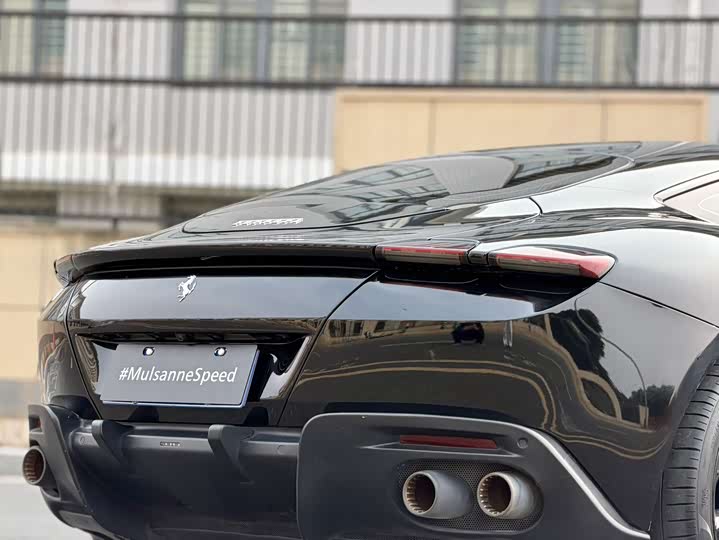 Фото 6 - Ferrari Roma