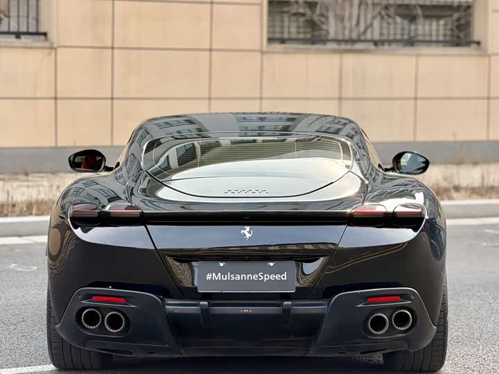 Фото 7 - Ferrari Roma