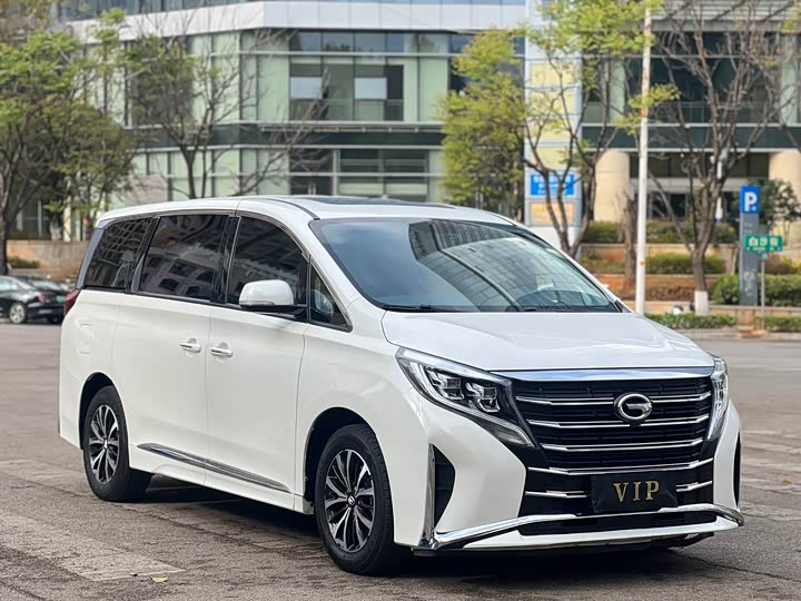 Фото 3 - GAC Trumpchi M8