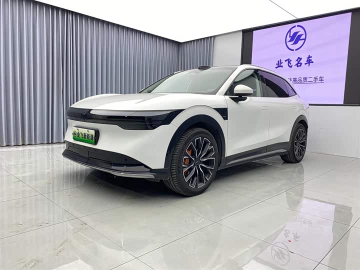 Фото 1 - Zeekr 7X