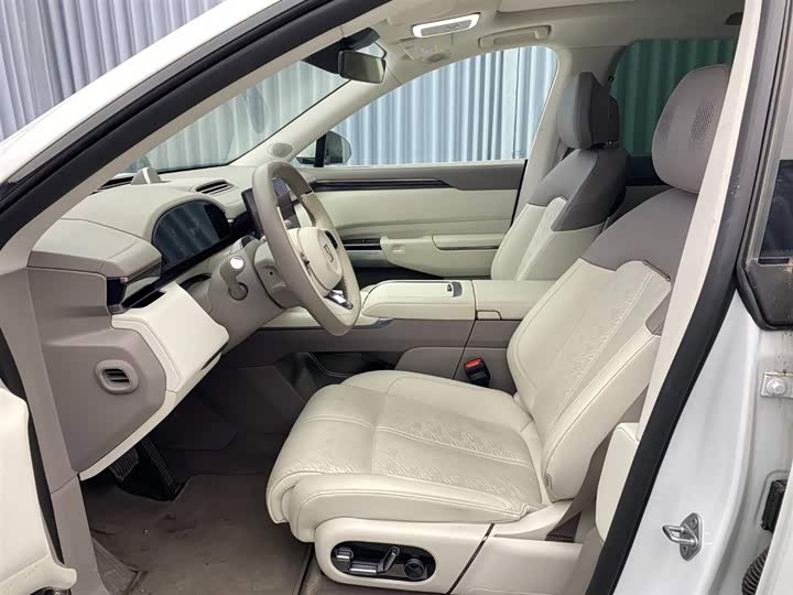 Фото 7 - Zeekr 7X