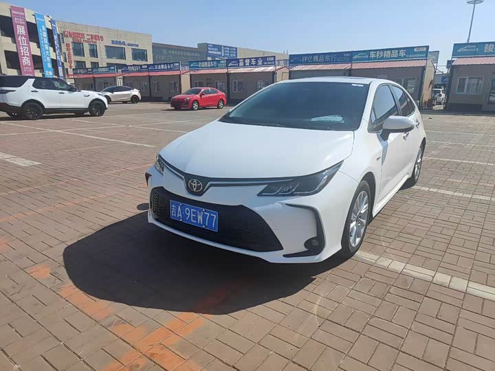 Фото 3 - Toyota Corolla