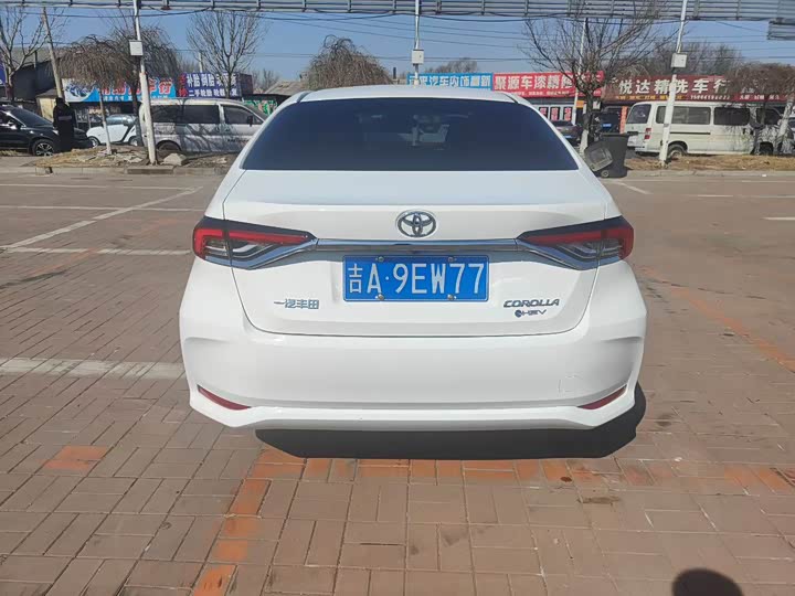 Фото 8 - Toyota Corolla