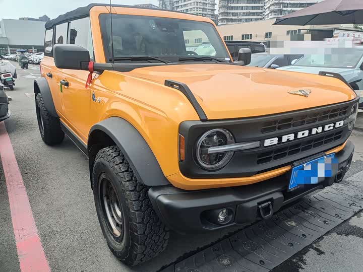 Фото 3 - Ford Bronco