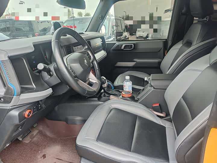 Фото 4 - Ford Bronco