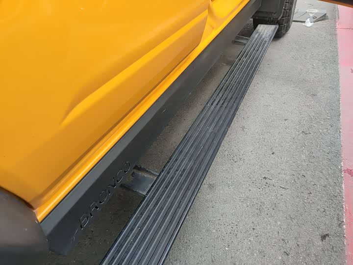 Фото 8 - Ford Bronco