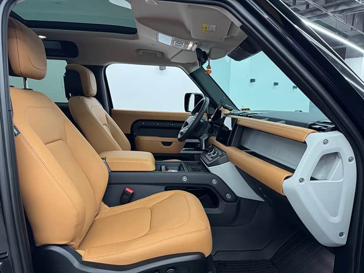 Фото 7 - Land Rover Defender