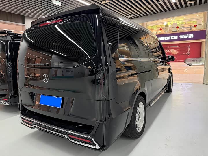 Фото 9 - Mercedes-Benz Vito