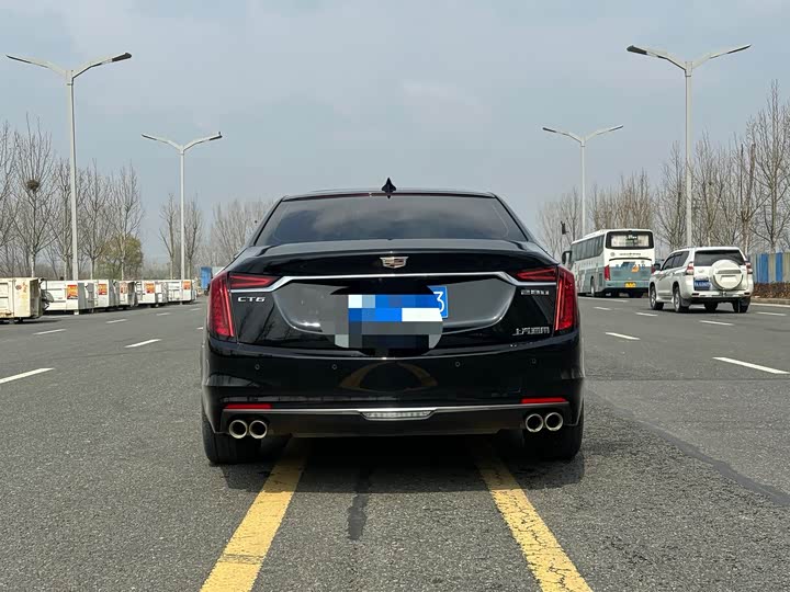 Фото 8 - Cadillac CT6