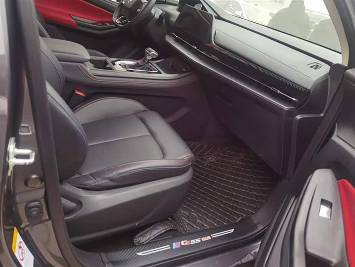 Фото 8 - Changan CS55 Plus