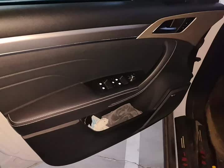 Фото 7 - Haval H7