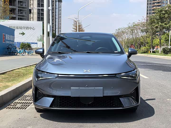 Фото 2 - XPeng P5