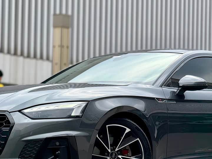 Photo 4 - Audi A5