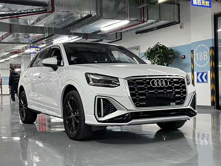 Фото 5 - Audi Q2L