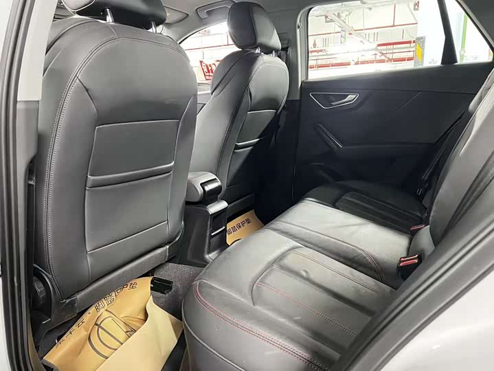 Фото 8 - Audi Q2L