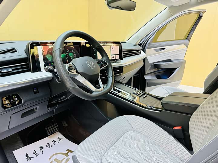 Photo 4 - Volkswagen Tavendor