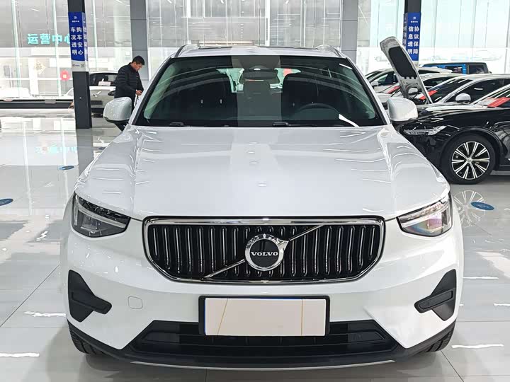 Volvo XC40 2024 2024款 B4 四驱智远豪华版