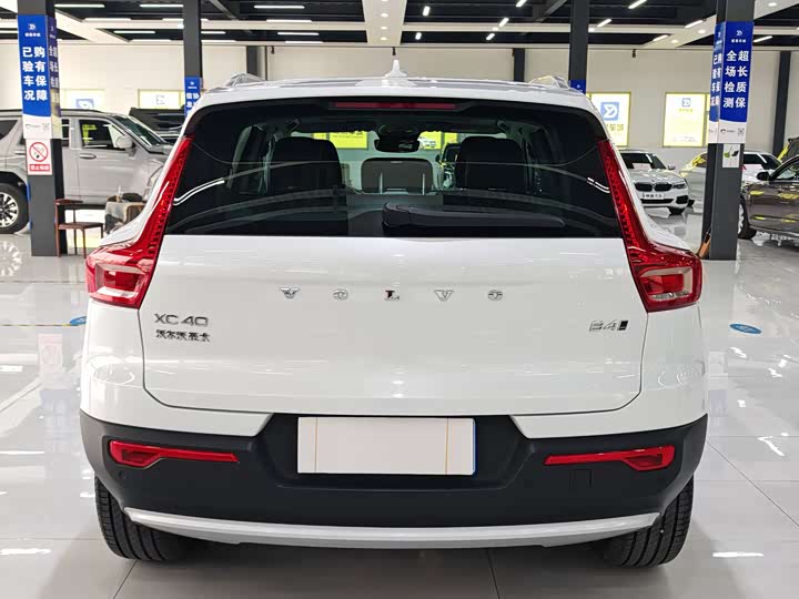 Volvo XC40 2024 2024款 B4 四驱智远豪华版