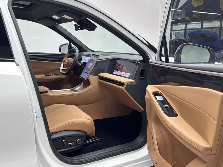 Фото 9 - Geely Galaxy L7